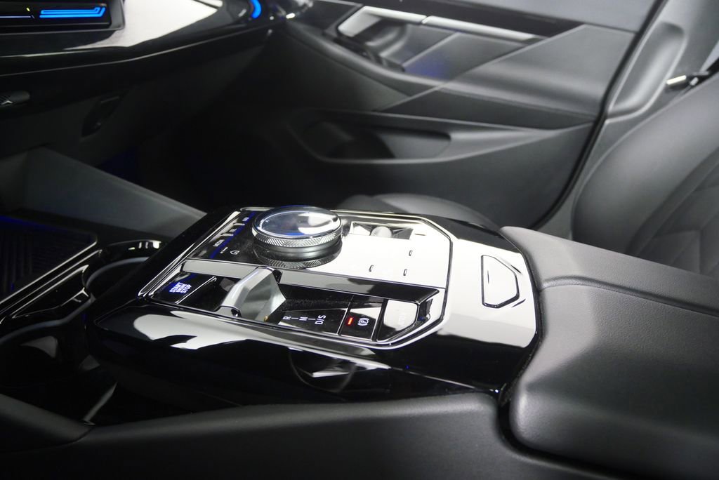 Certified 2026 BMW 530i RWD image 22