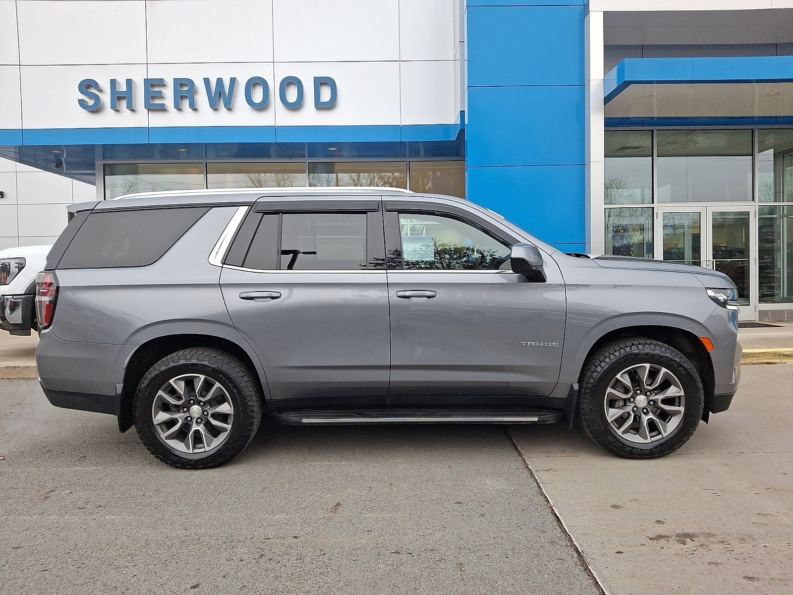 Used 2022 Chevrolet Tahoe LS w/ Driver Alert Package image 7