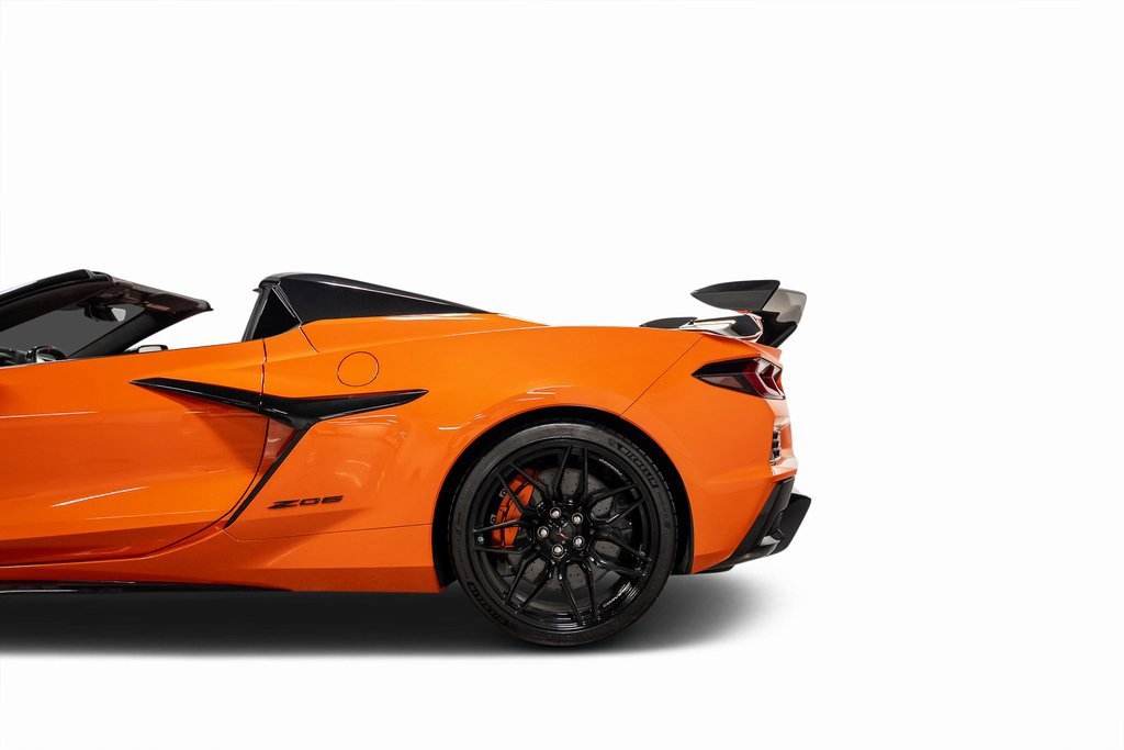 Used 2025 Chevrolet Corvette Z06 w/ Stealth Interior Trim Package image 19