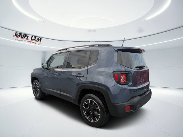Certified 2023 Jeep Renegade Latitude w/ Sun/Sound Group AWD/4WD image 5