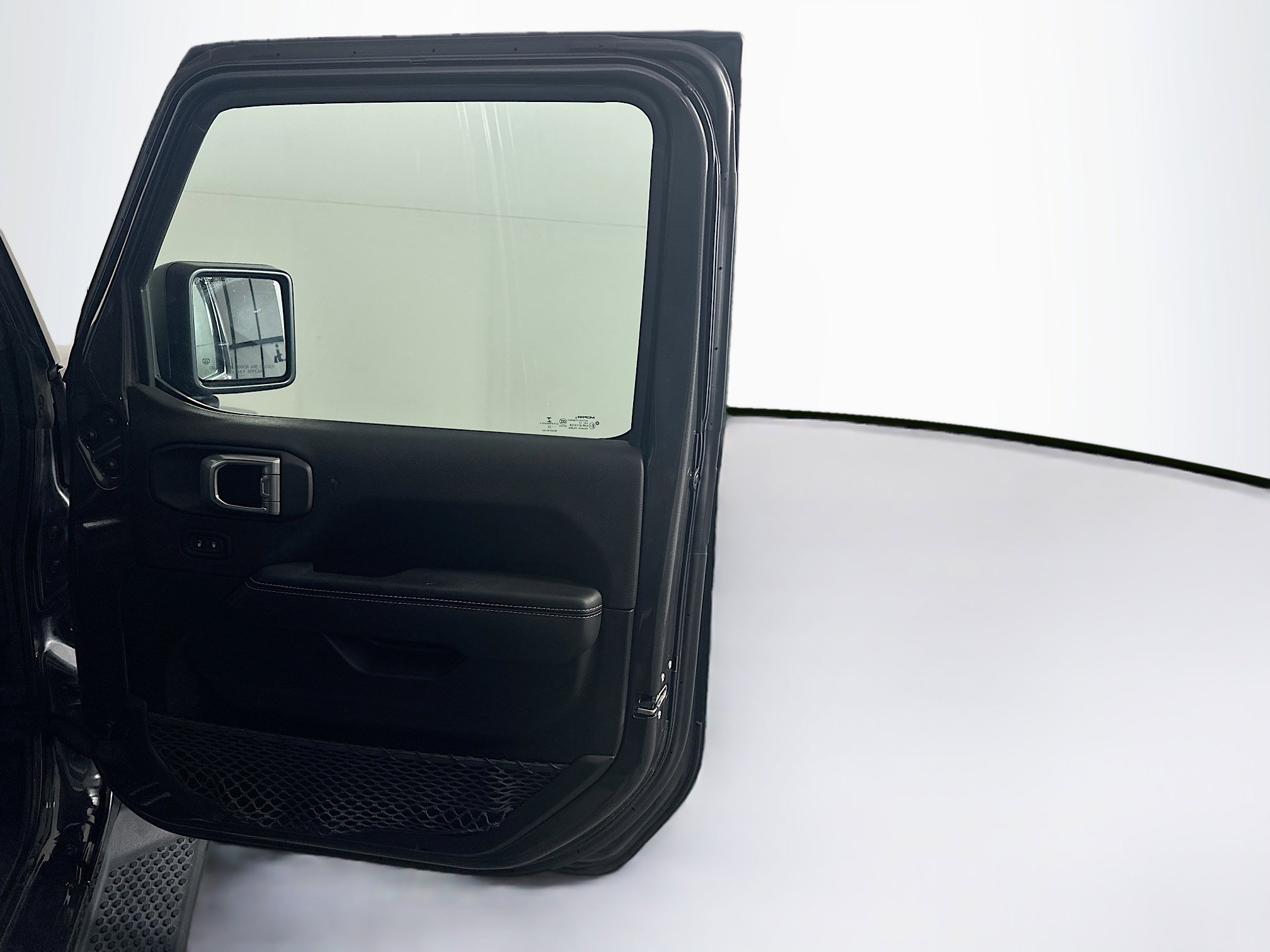 Used 2022 Jeep Wrangler Sahara w/ Cold Weather Group image 32