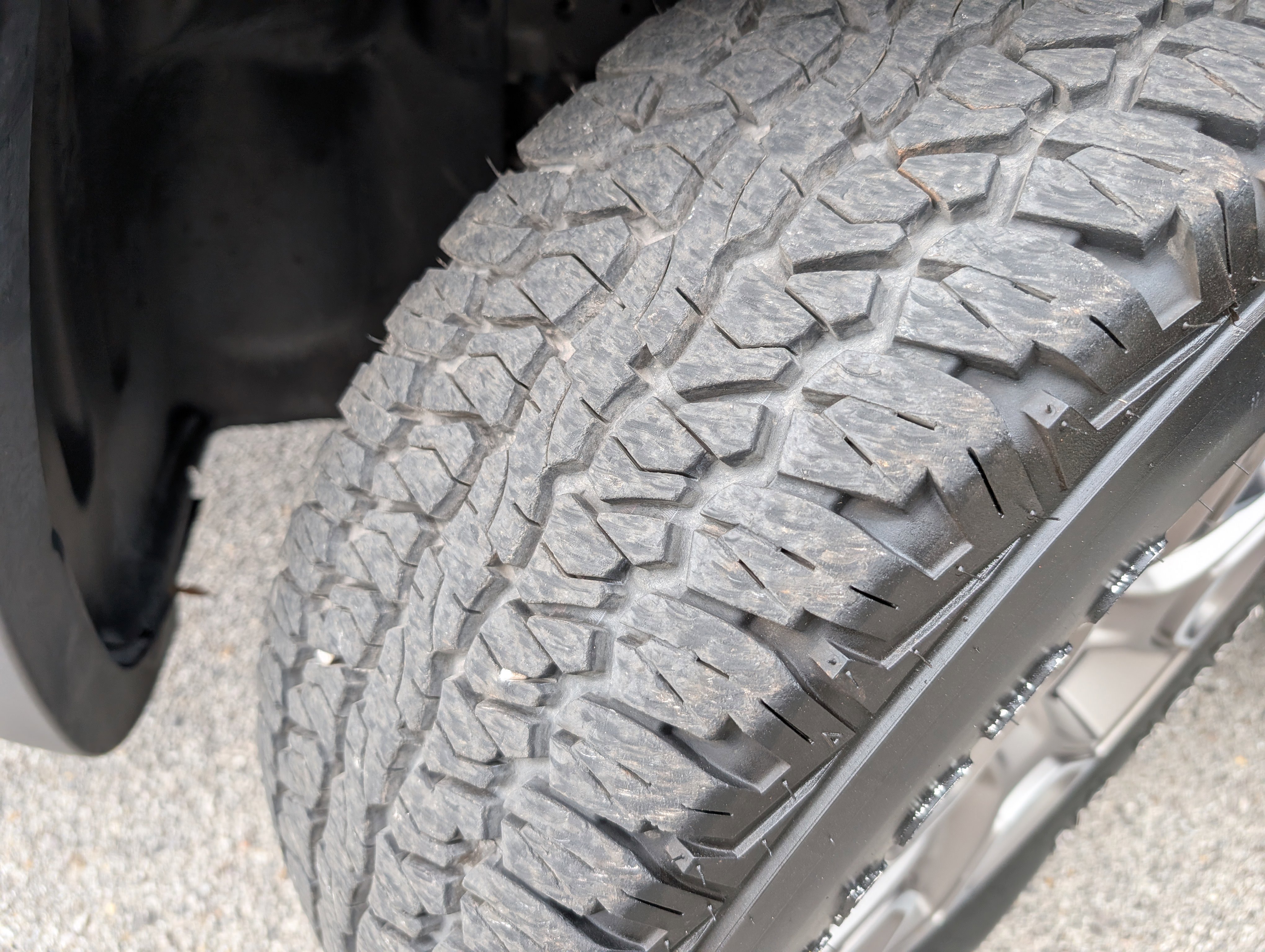 Used 2022 Jeep Cherokee Trailhawk image 32