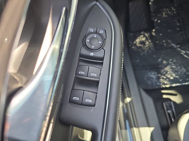 Certified 2021 Buick Envision Essence w/ Technology Package I image 16