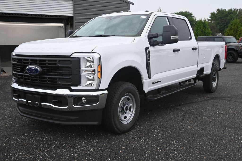 New 2026 Ford F350 XL w/ XL Chrome Package AWD/4WD image 9