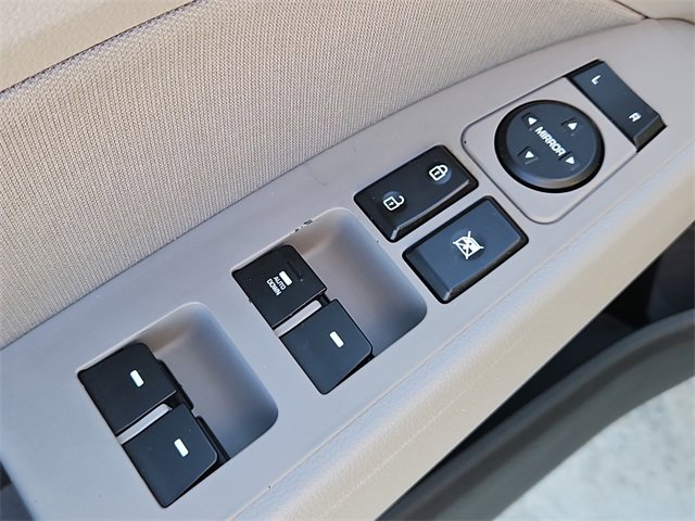 Used 2020 Hyundai Elantra SEL image 19