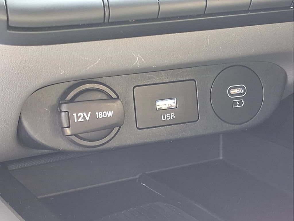 Used 2024 Hyundai Elantra SEL w/ Convenience Package FWD image 12