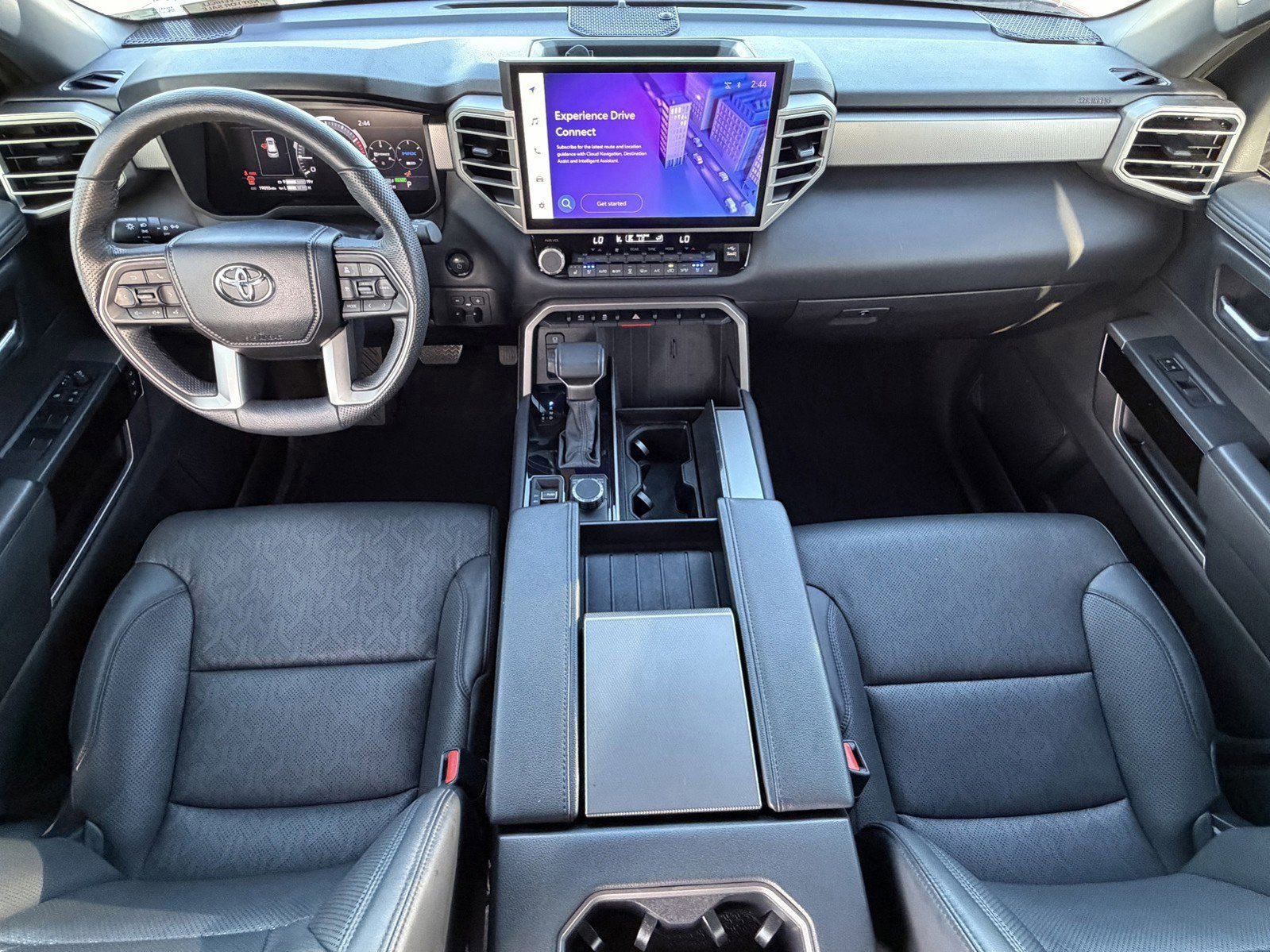Used 2025 Toyota Sequoia Limited AWD/4WD image 14