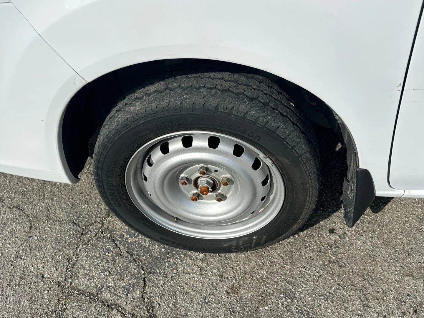 Used 2020 Nissan NV200 S w/ Sliding Glass Door Package image 30