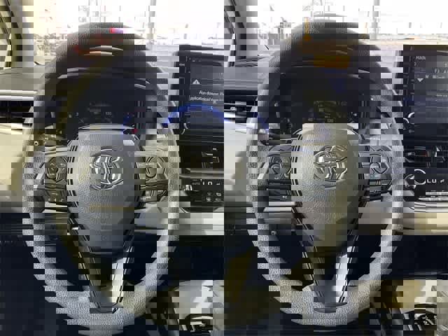 Used 2022 Toyota Corolla LE image 19