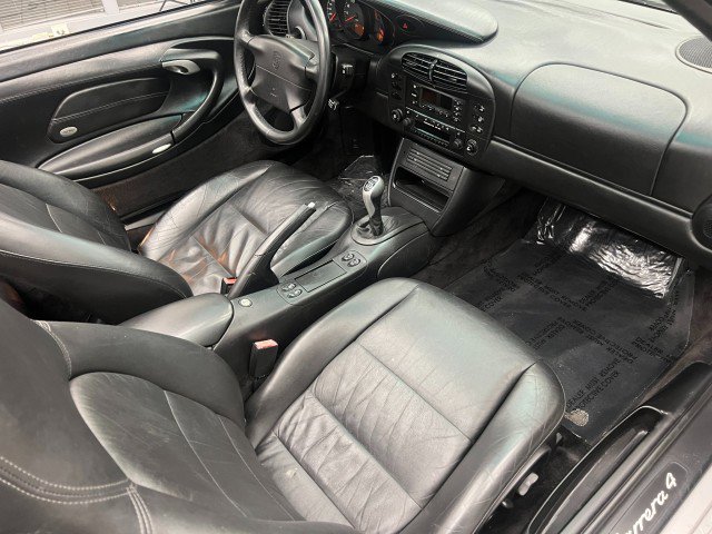 Used 2000 Porsche 911 Cabriolet image 17