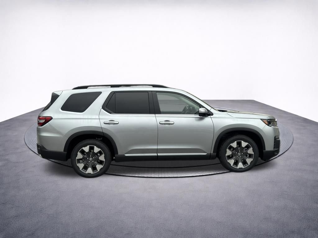New 2026 Honda Pilot Touring image 4