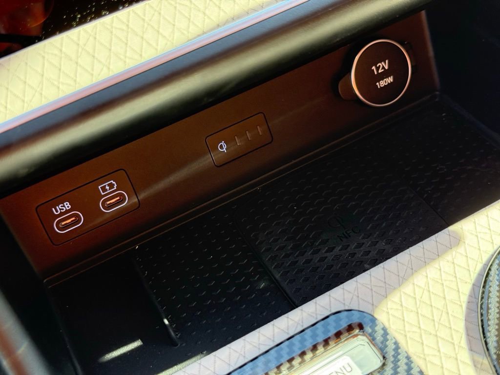 Used 2025 Genesis GV80 3.5T Prestige image 41