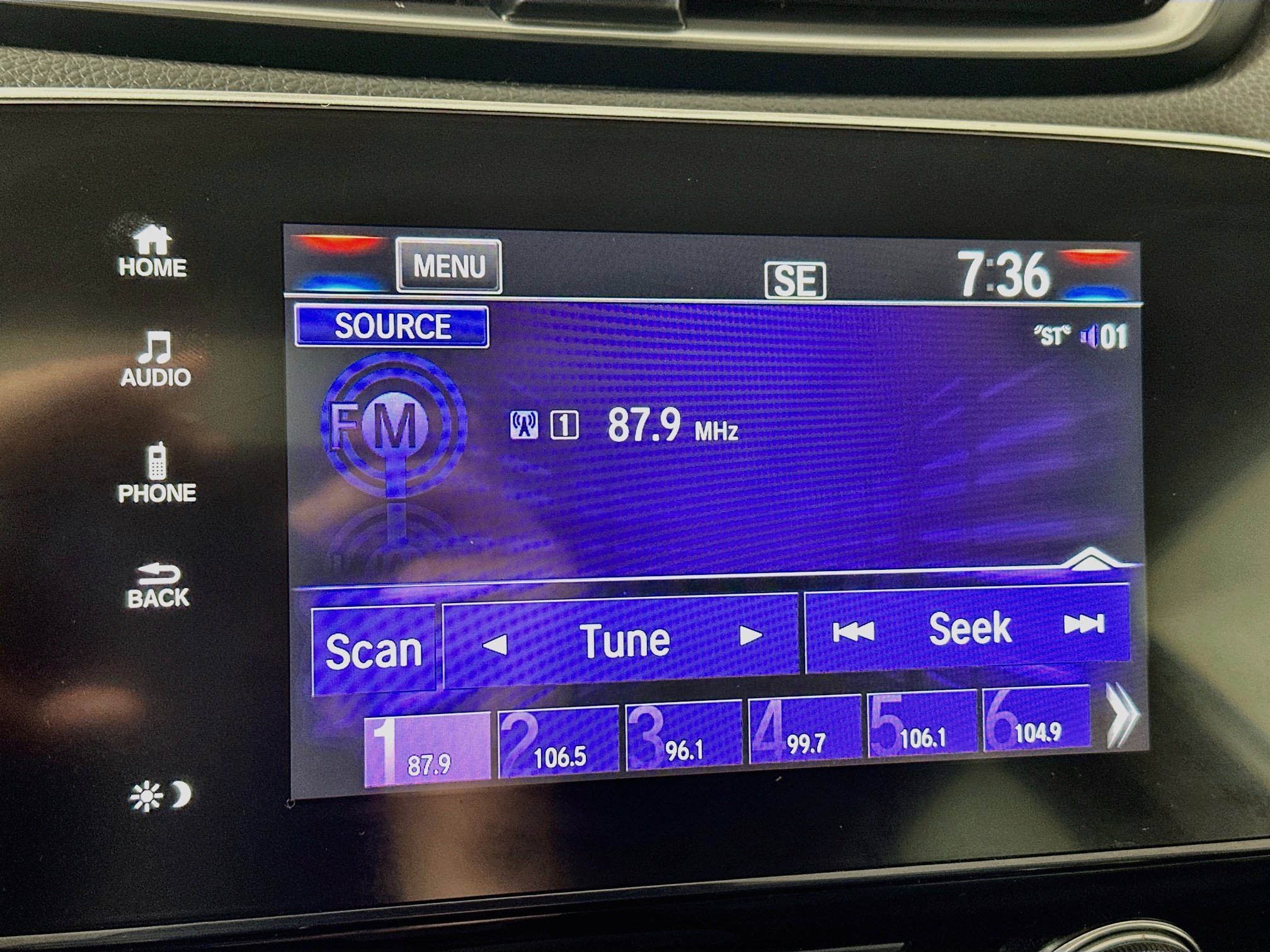 Used 2018 Honda CR-V EX image 14