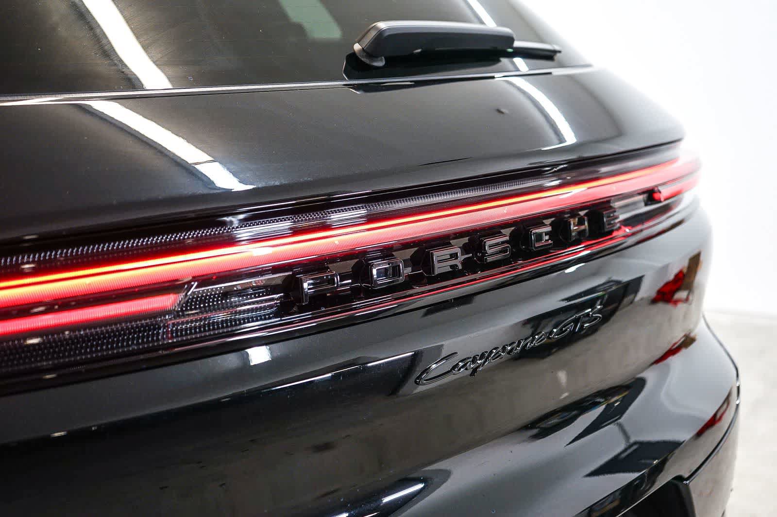 New 2026 Porsche Cayenne GTS AWD/4WD image 12