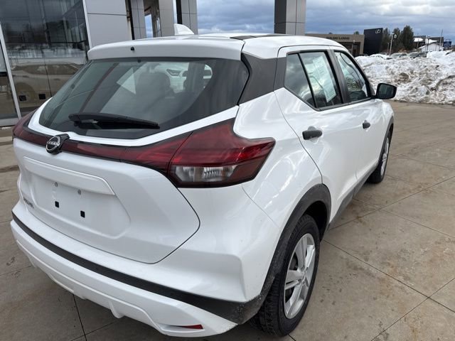 Used 2022 Nissan Kicks S image 7