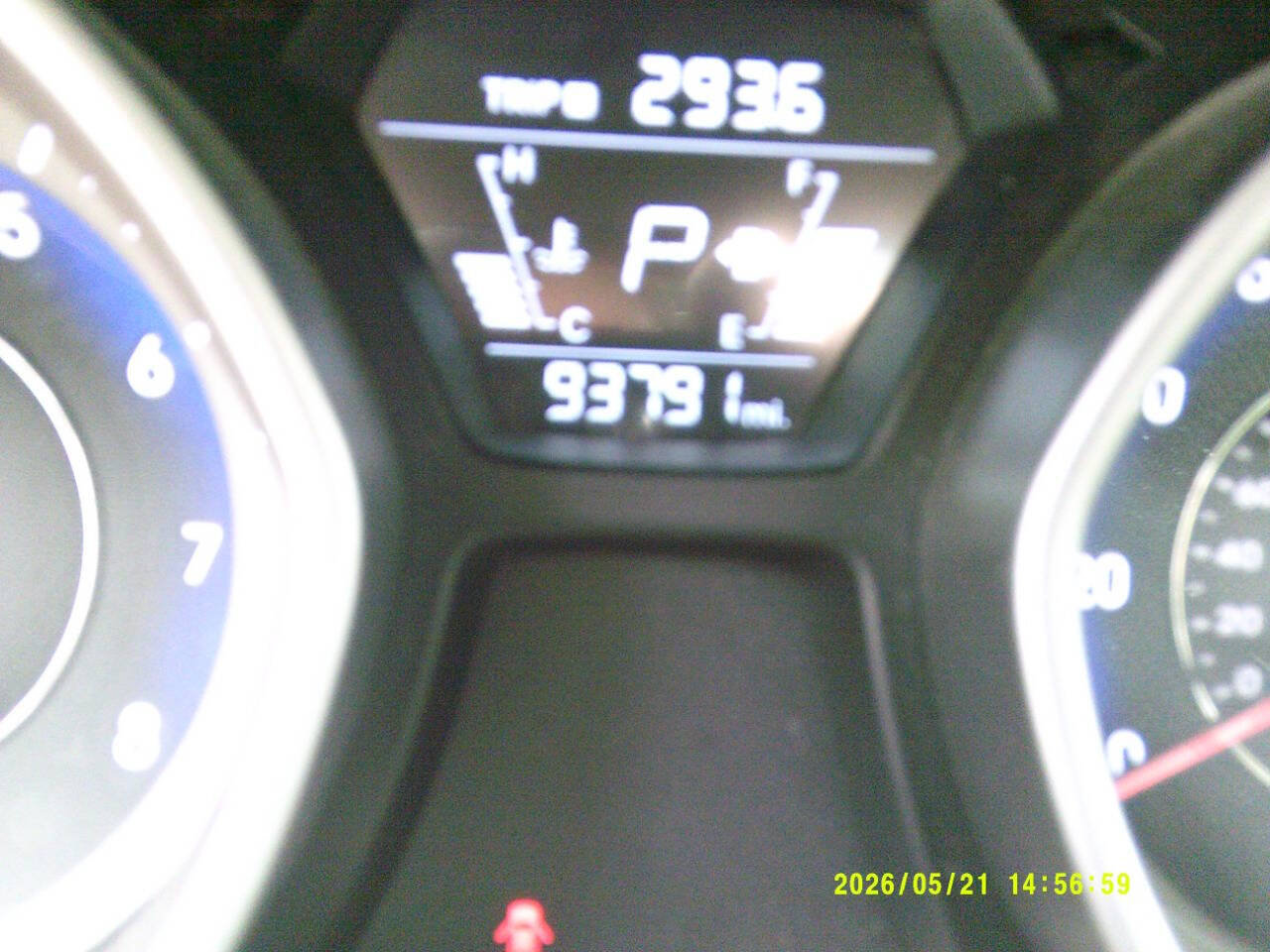 Used 2014 Hyundai Elantra Limited w/ Option Group 03 FWD image 13