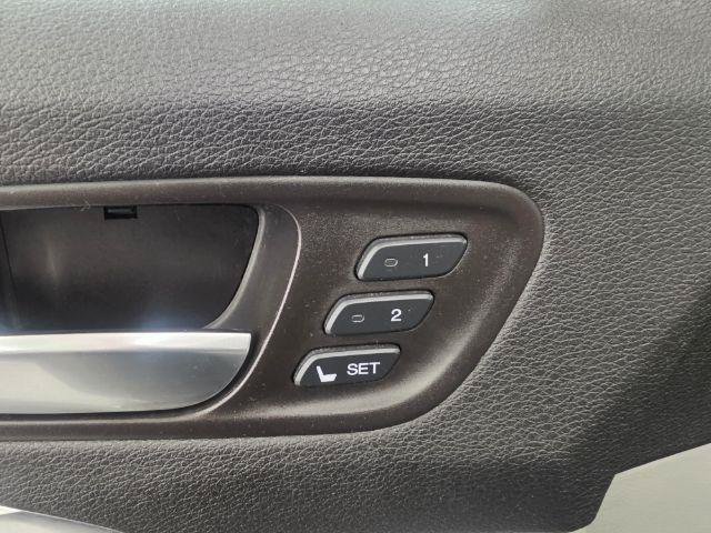 Used 2017 Acura MDX SH-AWD image 37