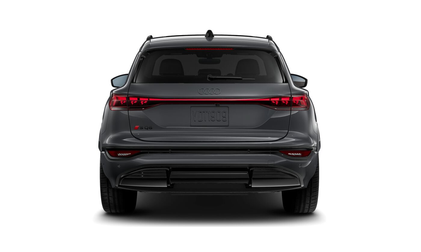Certified 2025 Audi SQ6 e-tron Prestige w/ Black Edition One AWD/4WD image 7