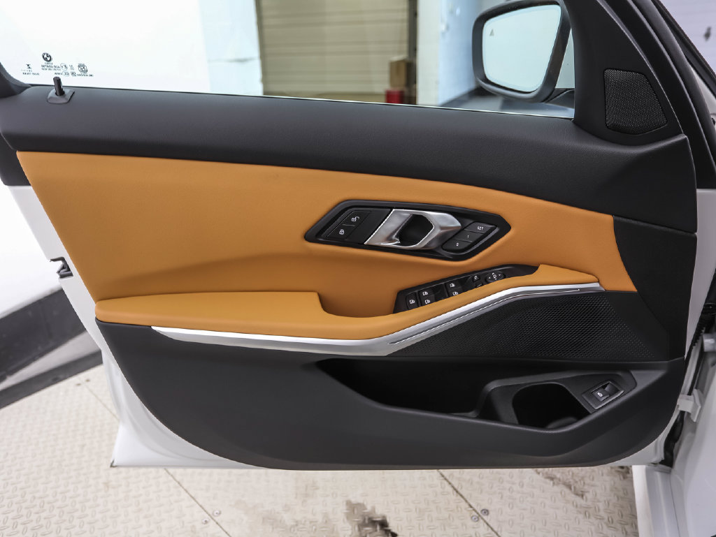 New 2026 BMW 330i xDrive Sedan w/ Premium Package AWD/4WD image 9
