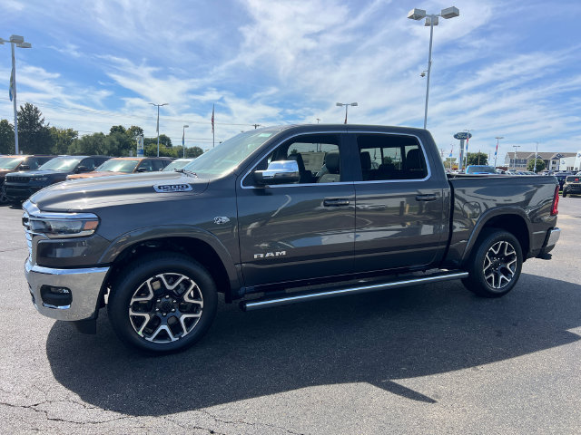 New 2027 RAM 1500 Laramie AWD/4WD image 3