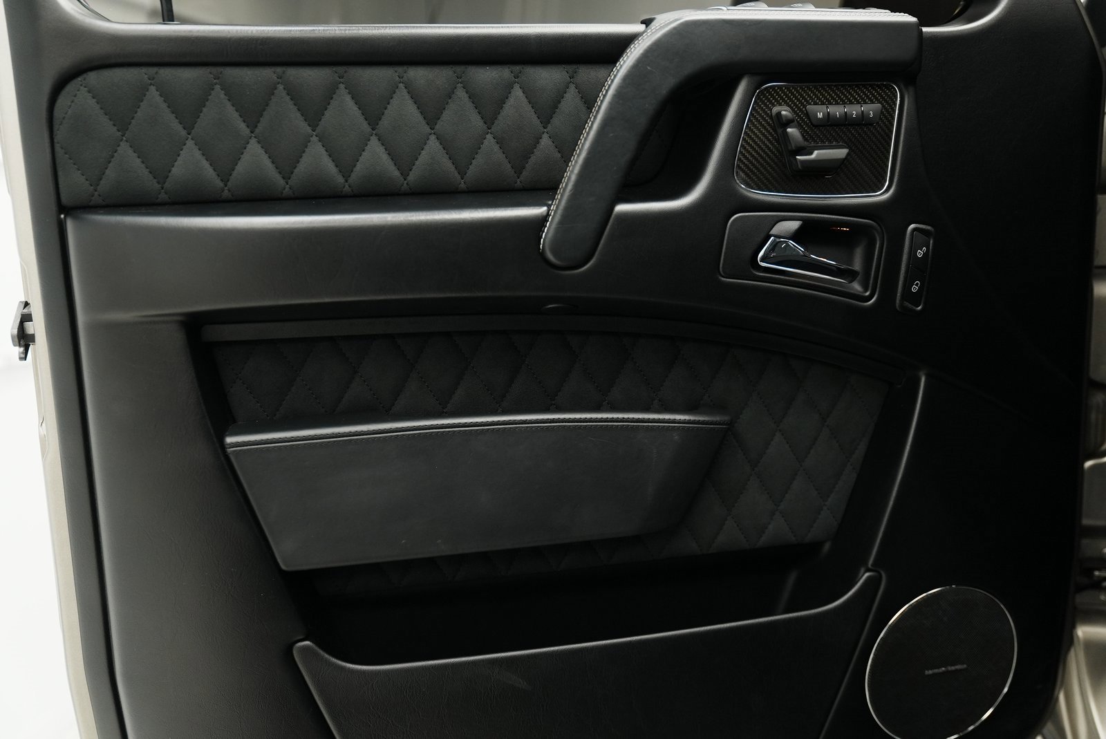 Used 2017 Mercedes-Benz G 550 Squared image 43