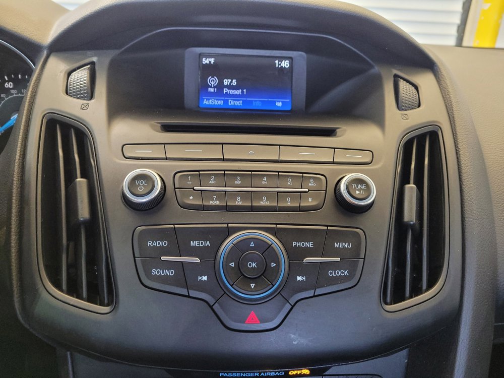 Used 2016 Ford Focus SE FWD image 25