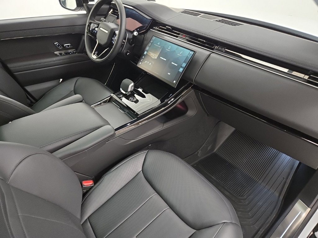 New 2026 Land Rover Range Rover Sport Dynamic SE AWD/4WD image 29