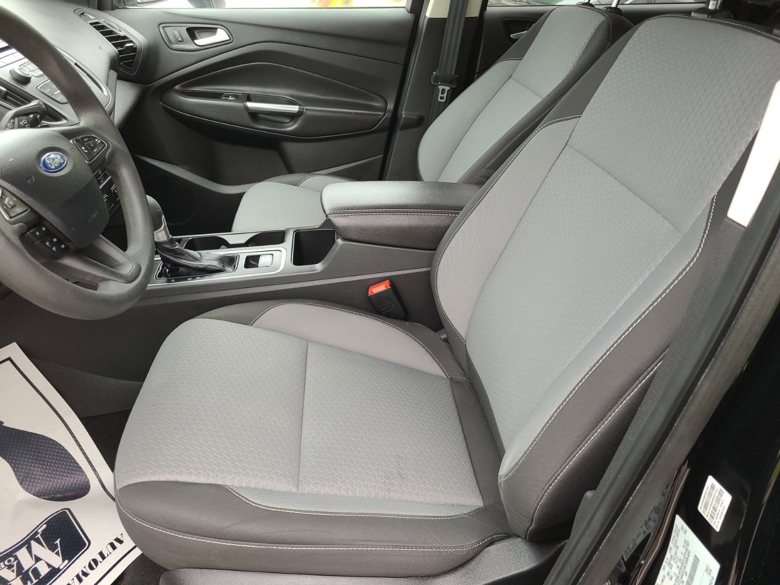 Used 2017 Ford Escape SE FWD image 11