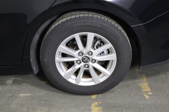 Used 2025 Toyota Camry LE FWD image 37
