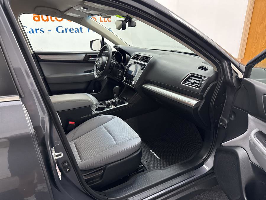 Used 2018 Subaru Outback 2.5i Premium image 14