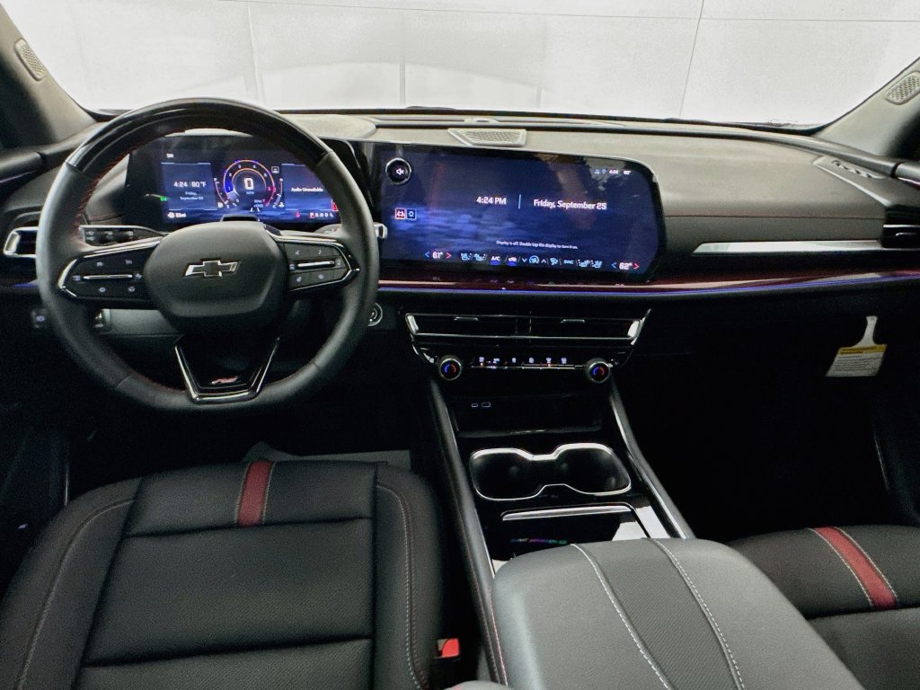 Used 2026 Chevrolet Traverse RS w/ LPO, Floor Liner Package FWD image 27