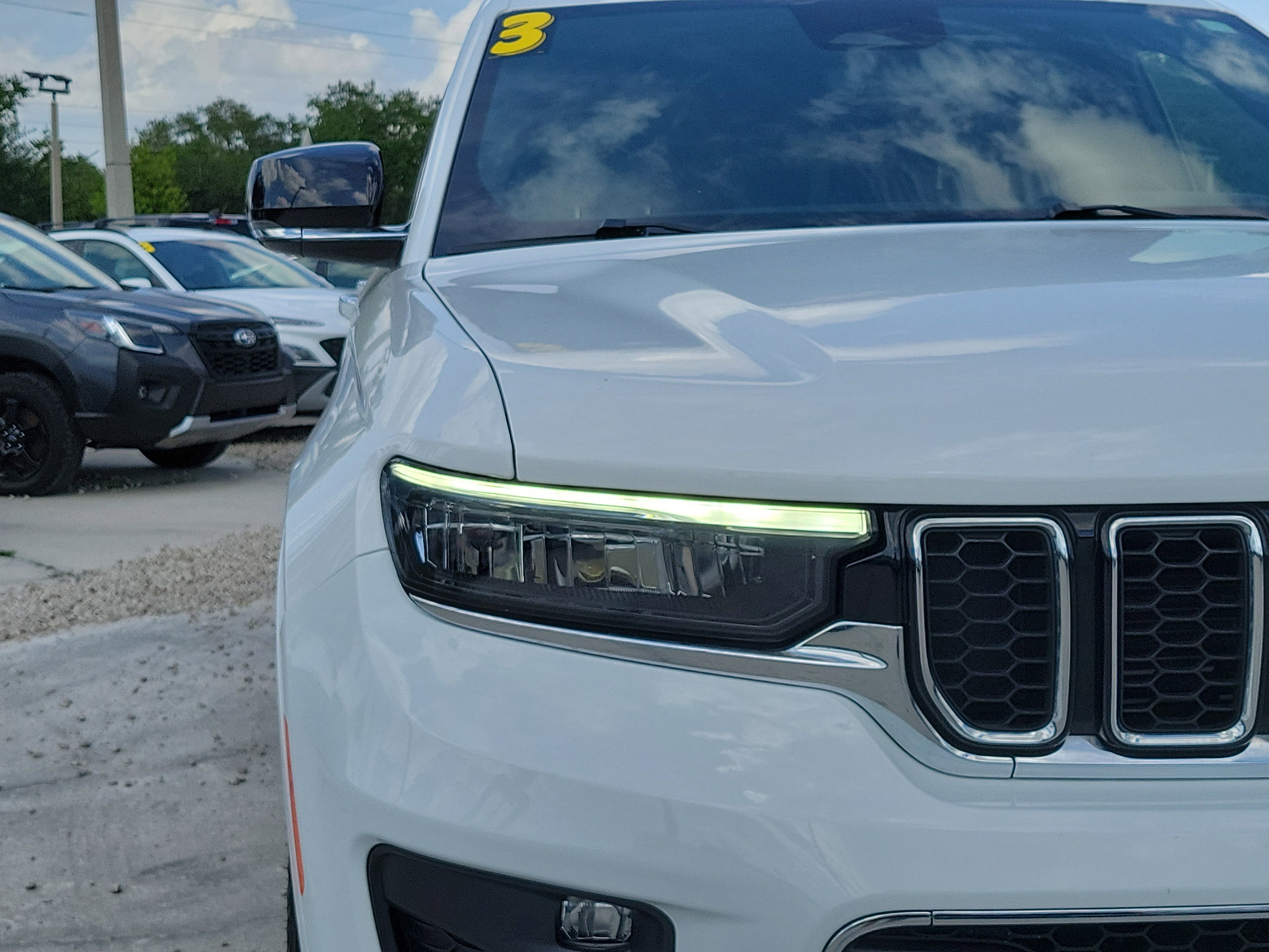 Used 2023 Jeep Grand Cherokee Overland w/ Trailer Tow Prep Group (B) RWD image 7
