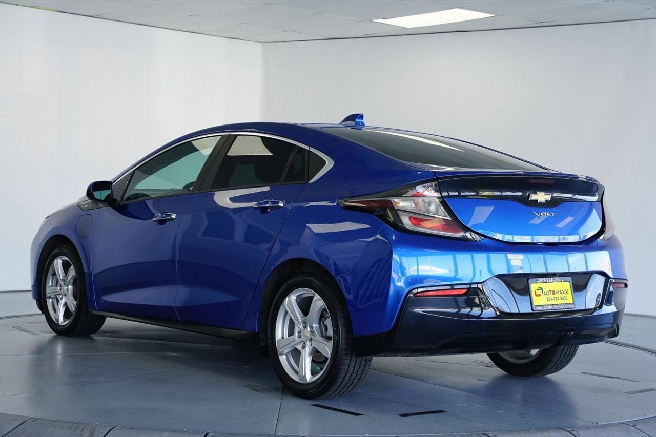 Used 2017 Chevrolet Volt LT w/ Comfort Package image 5