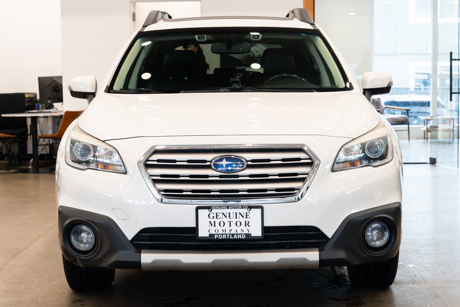 Used 2016 Subaru Outback 2.5i Limited image 2