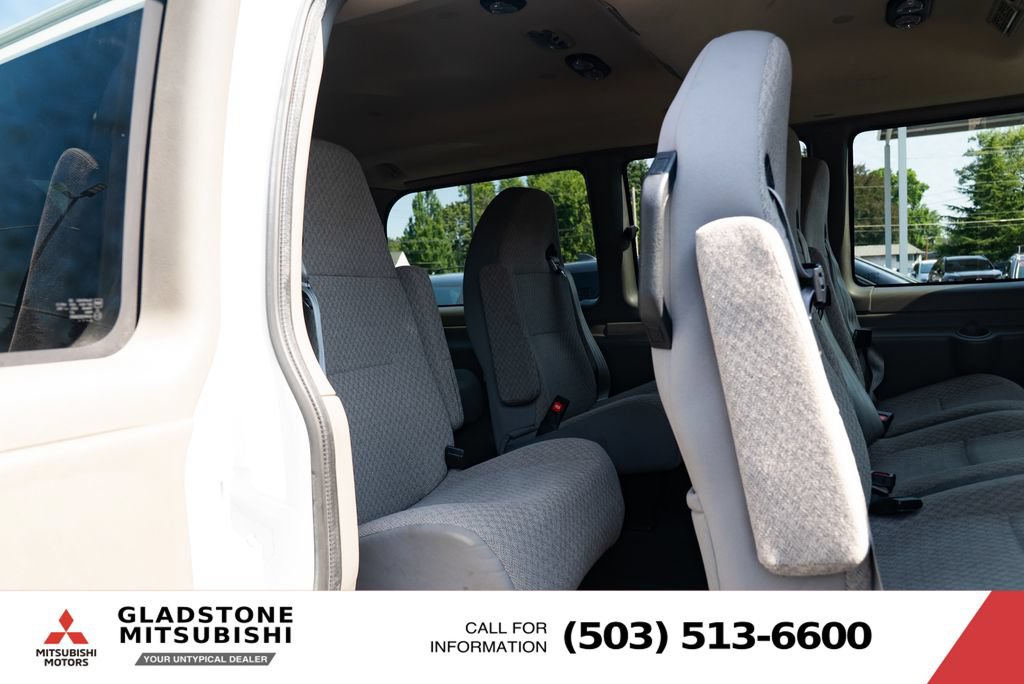 Used 2015 Chevrolet Express 2500 LT w/ LT Preferred Equipment Group RWD image 20