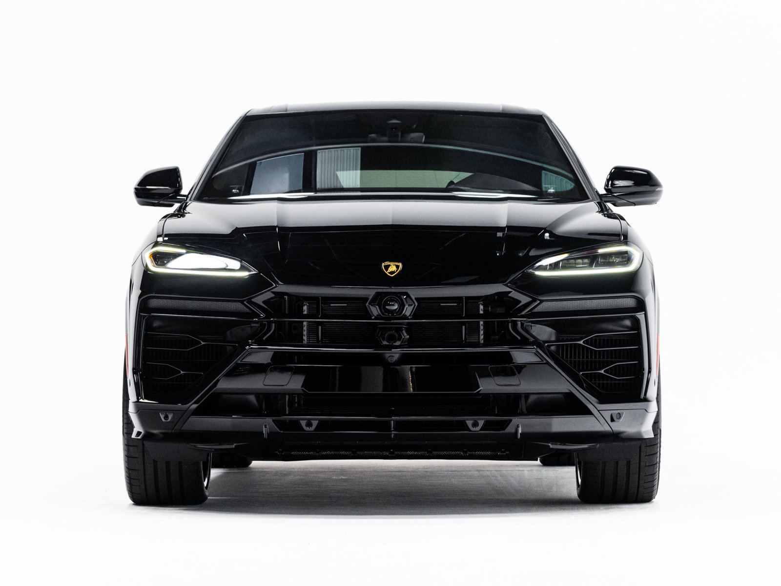 Used 2025 Lamborghini Urus SE AWD/4WD image 8