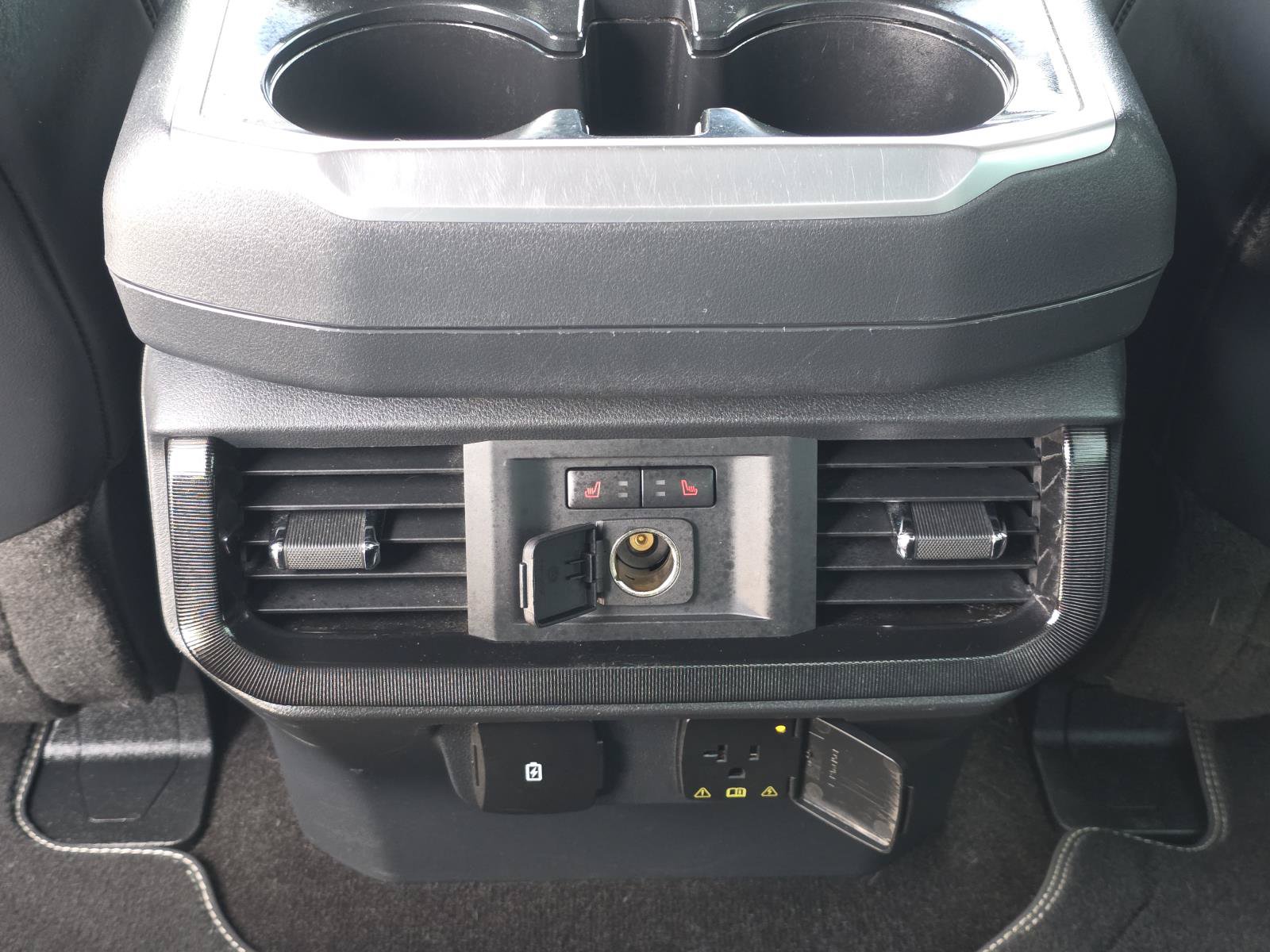 Used 2022 Ford F150 Lightning Platinum AWD/4WD image 18