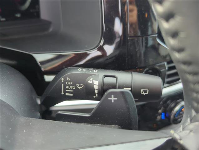 Used 2025 Nissan Pathfinder Platinum w/ Cargo Package FWD image 16
