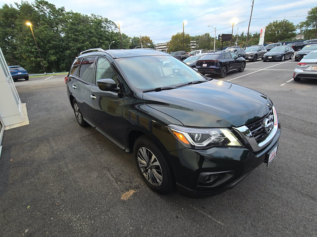 Used 2020 Nissan Pathfinder SV AWD/4WD image 20