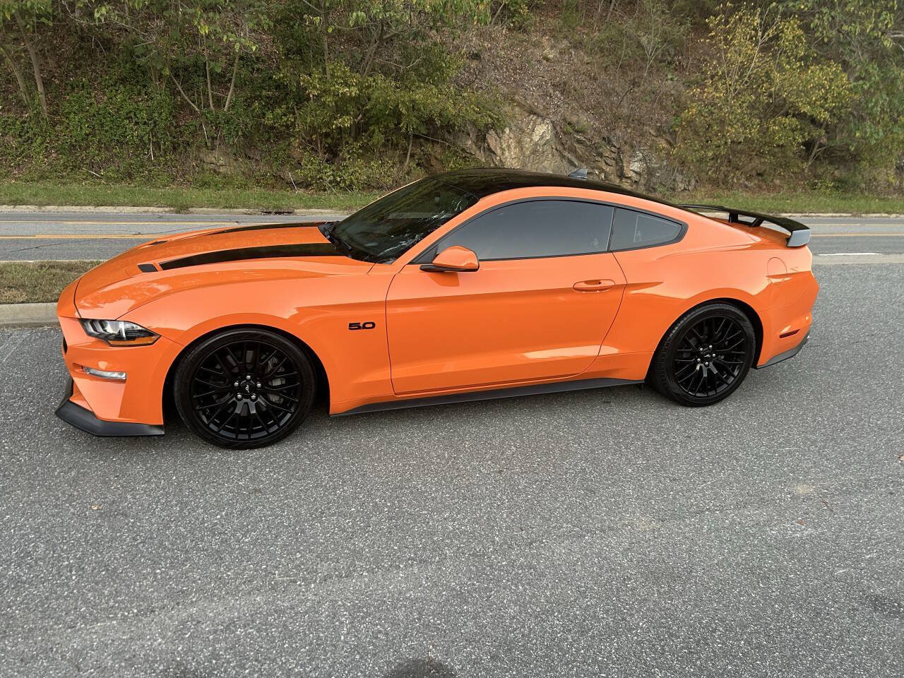 Used 2020 Ford Mustang GT w/ Black Accent Package RWD image 2