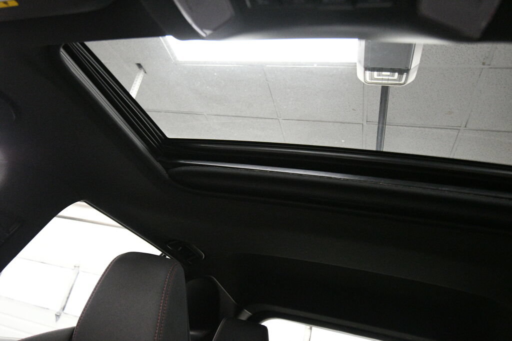 Used 2023 Toyota RAV4 SE w/ Weather & Moonroof Package AWD/4WD image 19