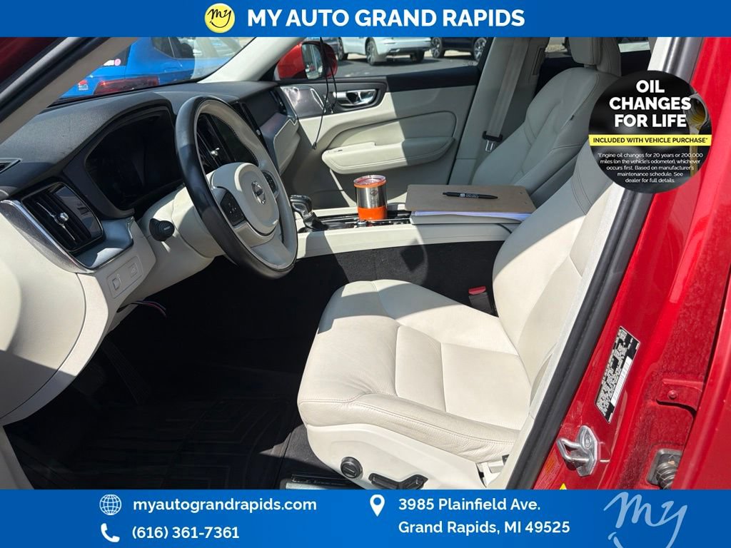 Used 2019 Volvo XC60 T6 Momentum w/ Protection Package Premier AWD/4WD image 6