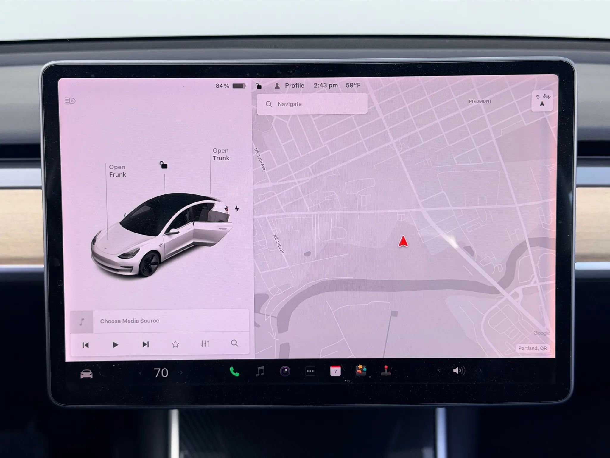 Used 2018 Tesla Model 3 Long Range image 17