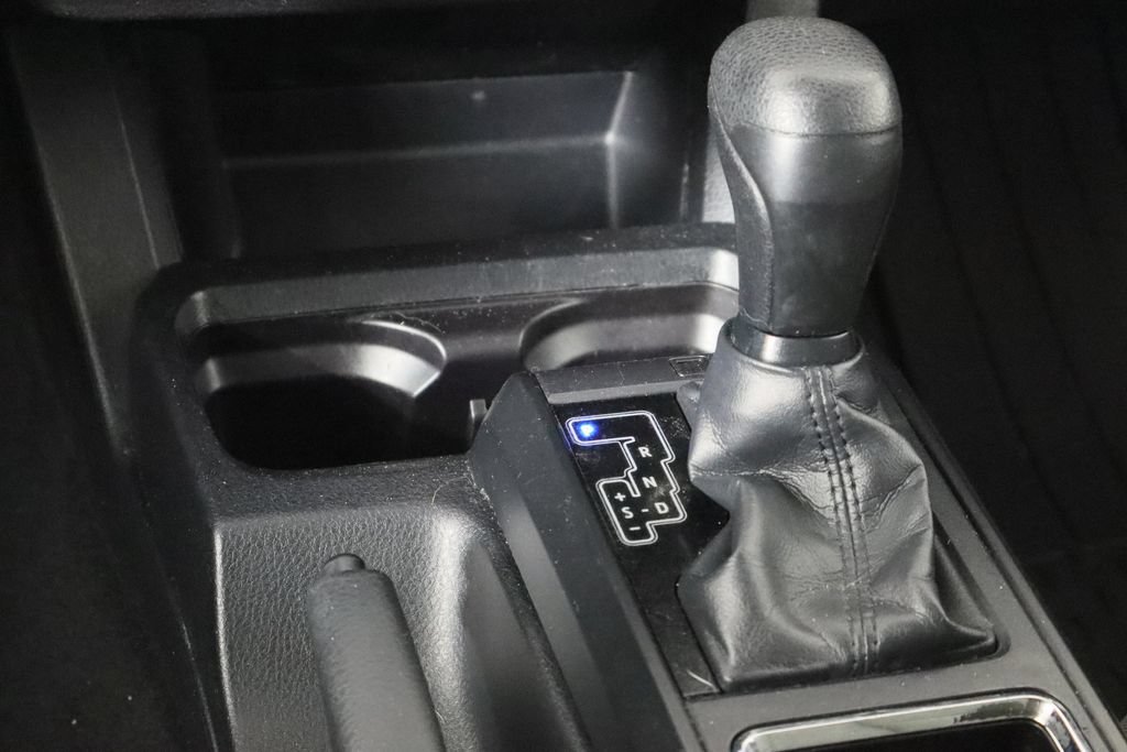 Used 2019 Toyota Tacoma SR RWD image 13