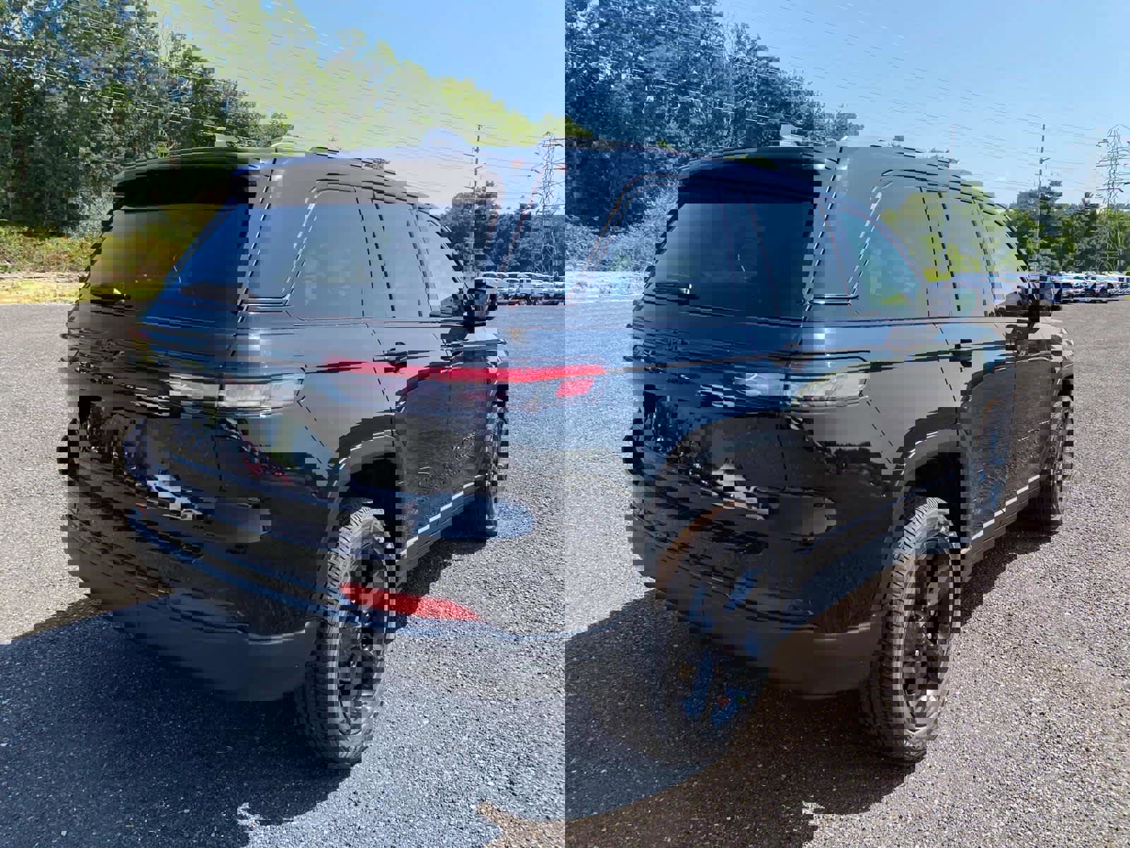 New 2025 Jeep Grand Cherokee Altitude image 3