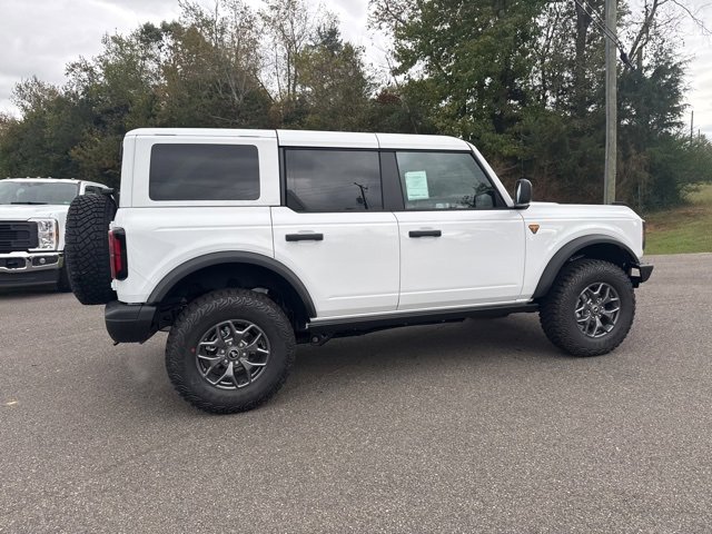 New 2025 Ford Bronco Badlands image 4