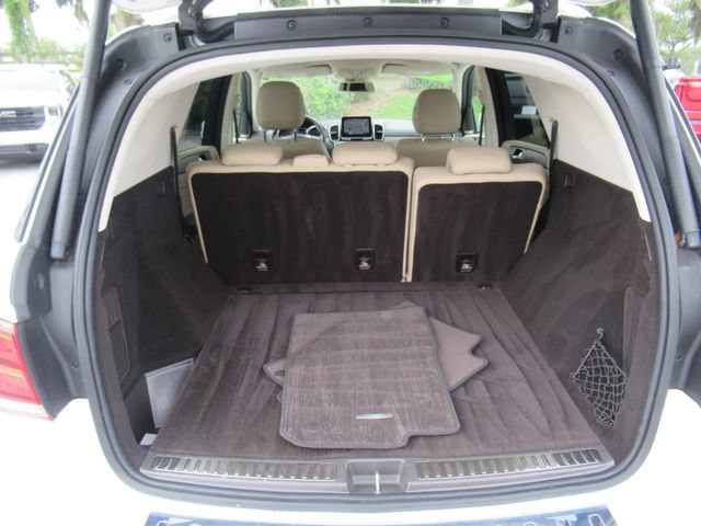 Used 2019 Mercedes-Benz GLE 400 4MATIC image 35