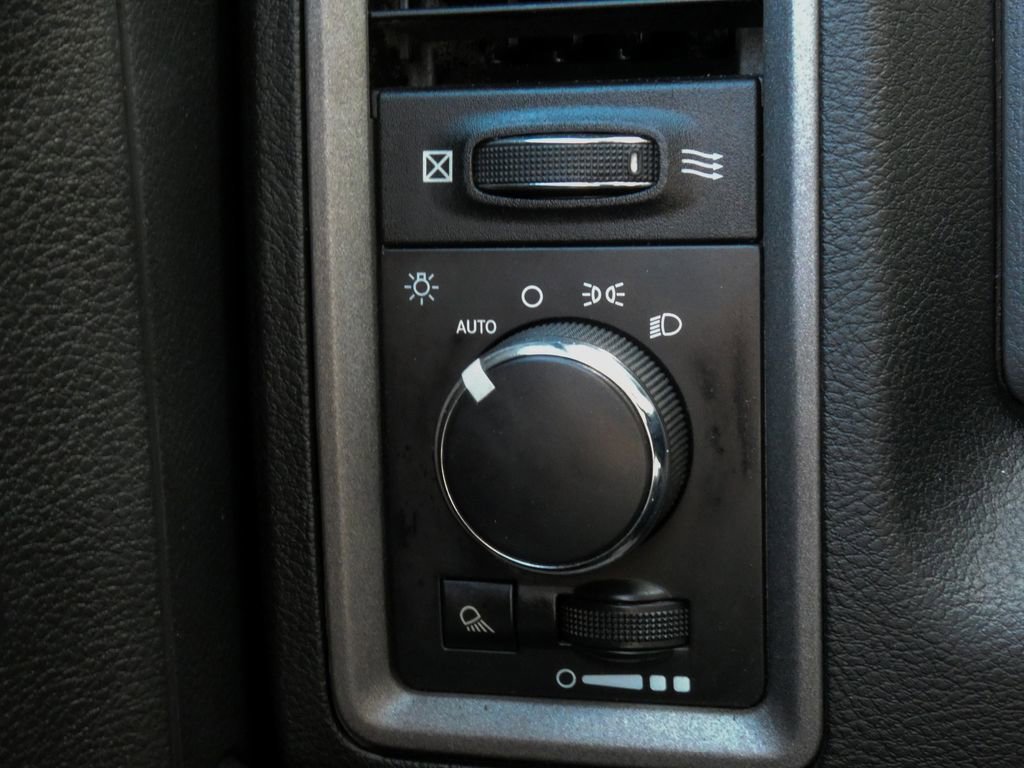 Used 2014 RAM 1500 Tradesman w/ Popular Equipment Group AWD/4WD image 17