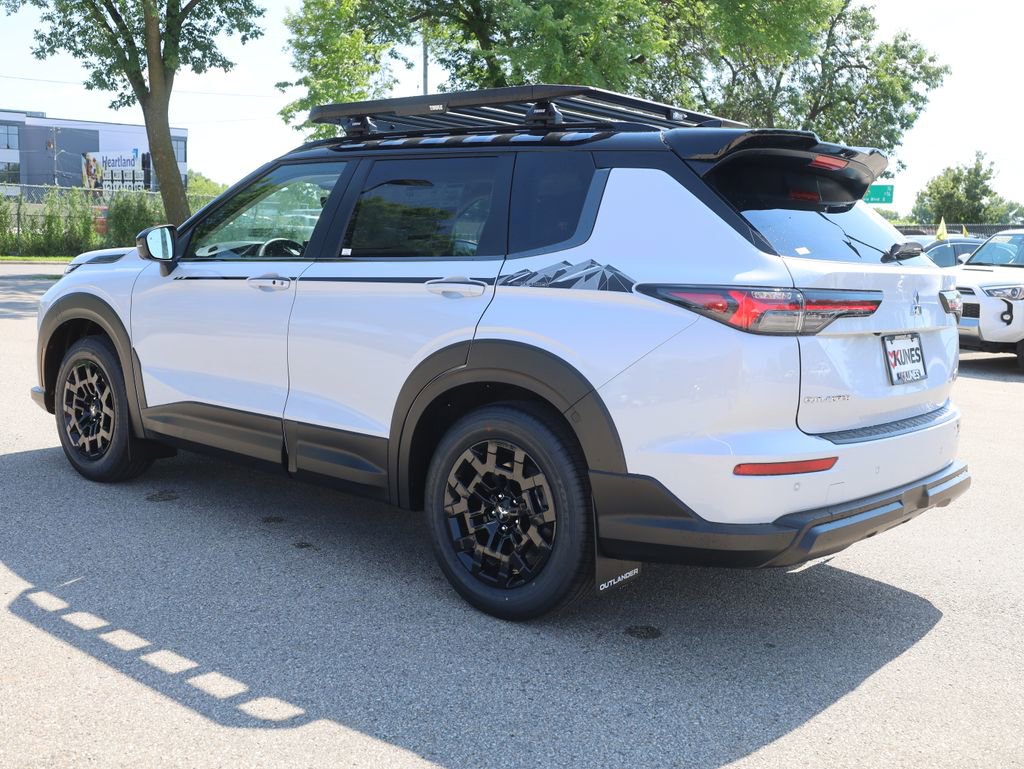 New 2025 Mitsubishi Outlander Trail Edition image 7
