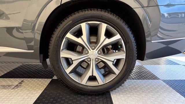 Used 2022 Hyundai Palisade Limited AWD/4WD image 14